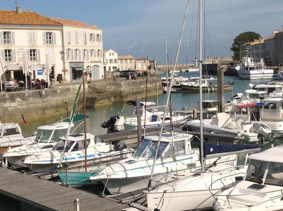 Eole, Idealement Situe Sur Le Port De St Martin De Re Saint-Martin-de-Ré Exteriör bild