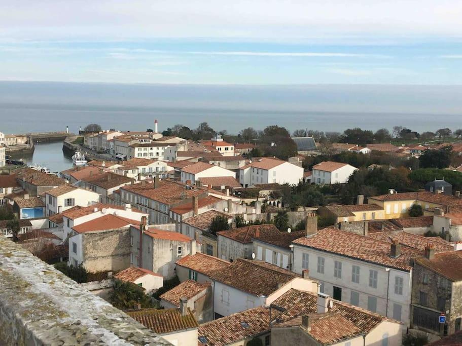 Eole, Idealement Situe Sur Le Port De St Martin De Re Saint-Martin-de-Ré Exteriör bild